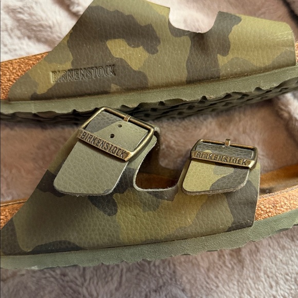 EUC - Birkenstock Arizona Camo Double Buckle Slide Sandals Size 38 - Picture 4 of 9